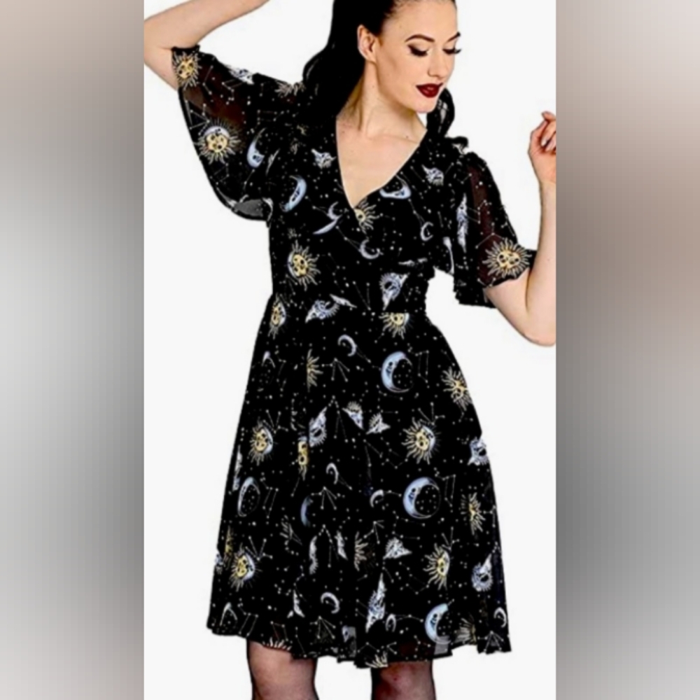 Celestial Sun Moon Stars Black Dress Sz 2 XL Like New